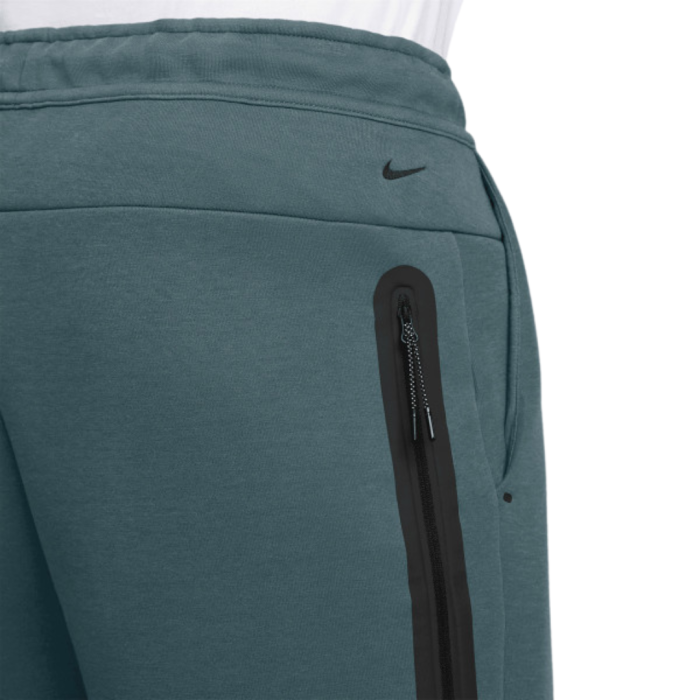 M NK TECH FLC SHORT IM0693-382 [3]