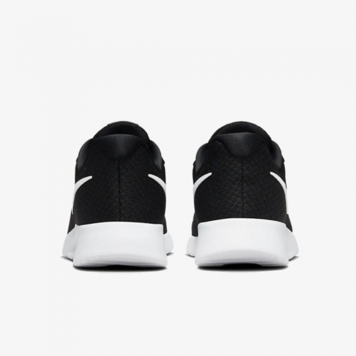 Nike Tanjun Flyease [2]