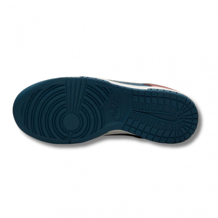 Nike Dunk Low [5]