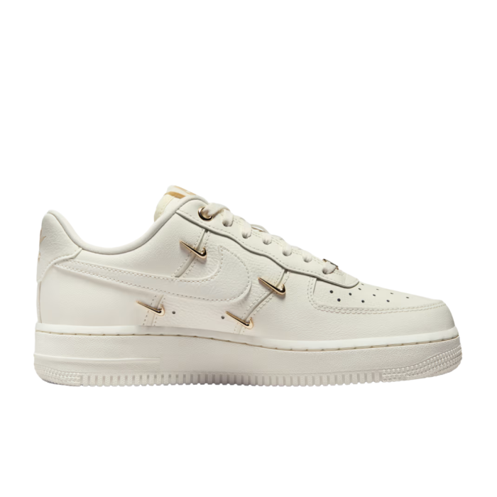 WMNS AIR FORCE 1 `07 LX FV3654-111 [1]