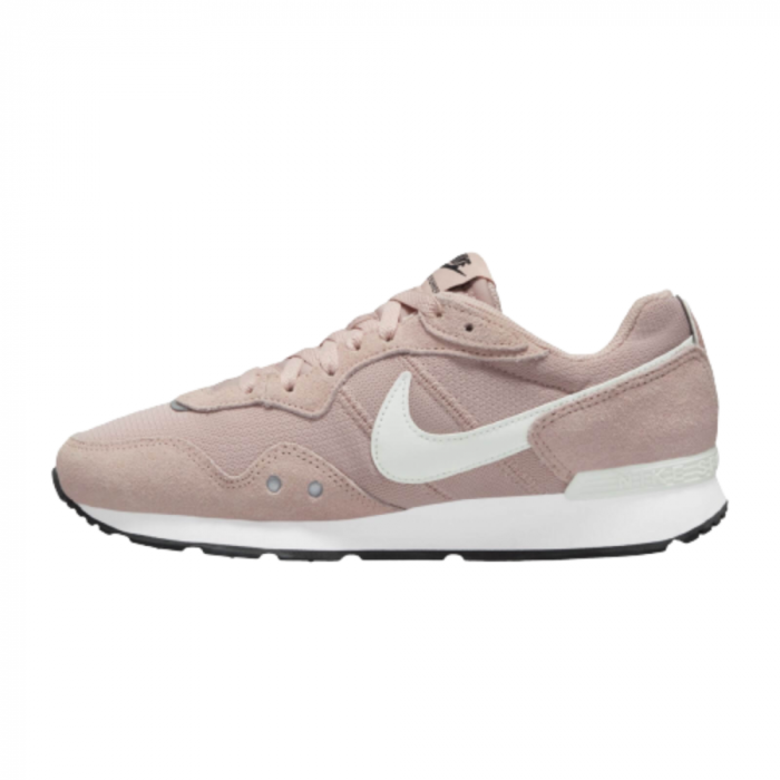 Wmns Nike Venture Runner [2]