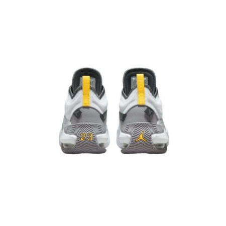 Jordan Stay Loyal 2 BG [3]