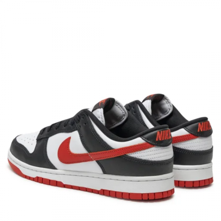 NIKE DUNK LOW RETRO BTTYS [2]