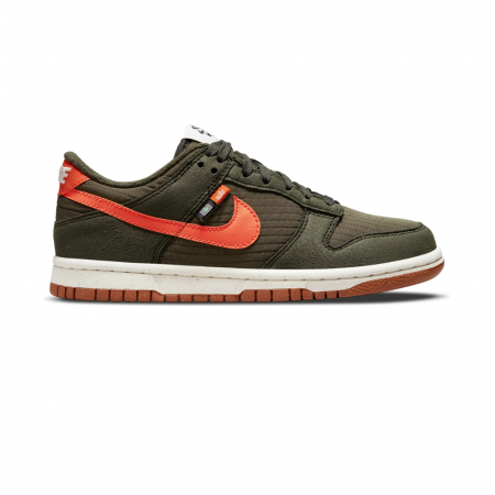 Femei - NIKE DUNK LOW SE NN BG - DC9561-300