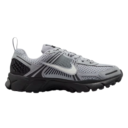 PANTOFI SPORT - NIKE VOMERO 5 GS HV6421-001