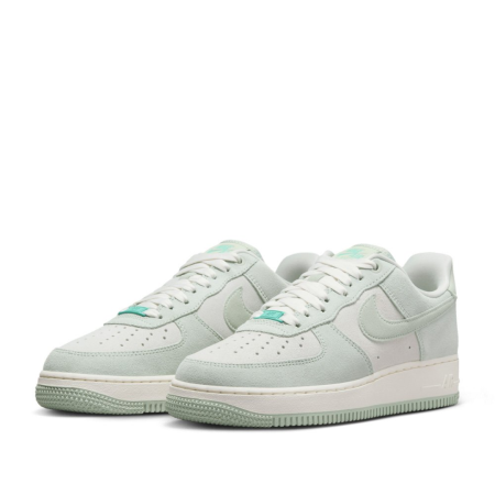 WMNS AIR FORCE 1 `07 SE TRK3 HQ1497-099 [2]