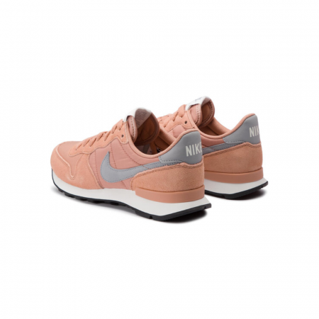 WMNS Internationalist [2]