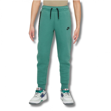 Promotii - NIKE Pantaloni de trening B NSW TECH FLC PANT