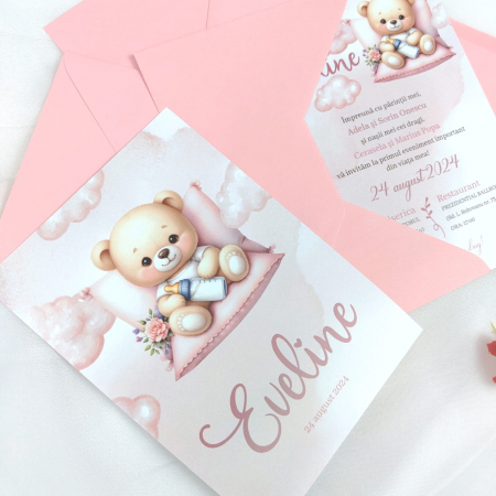 Invitatie botez URSULET CU BIBERON, cu plic roz - cod: B108 [1]