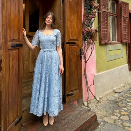 Rochie midi bleu din dantelă – eleganță feminină Aroer Studio [1]