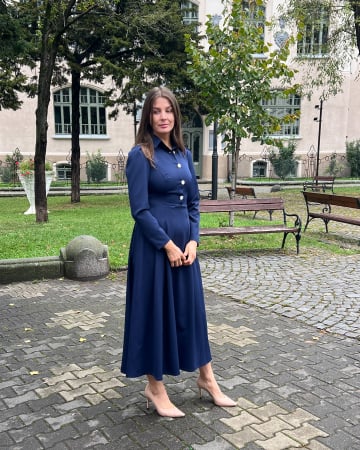 Rochii - Rochie Whisper Navy – Rochie midi elegantă Aroer Studio