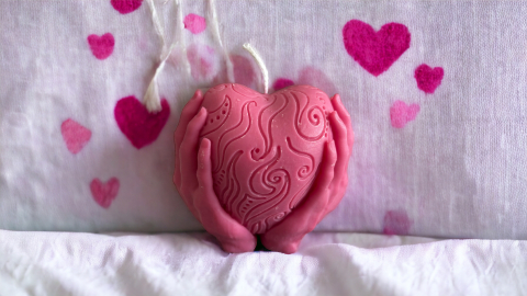 Produse - Lumanare "Inima In palma"