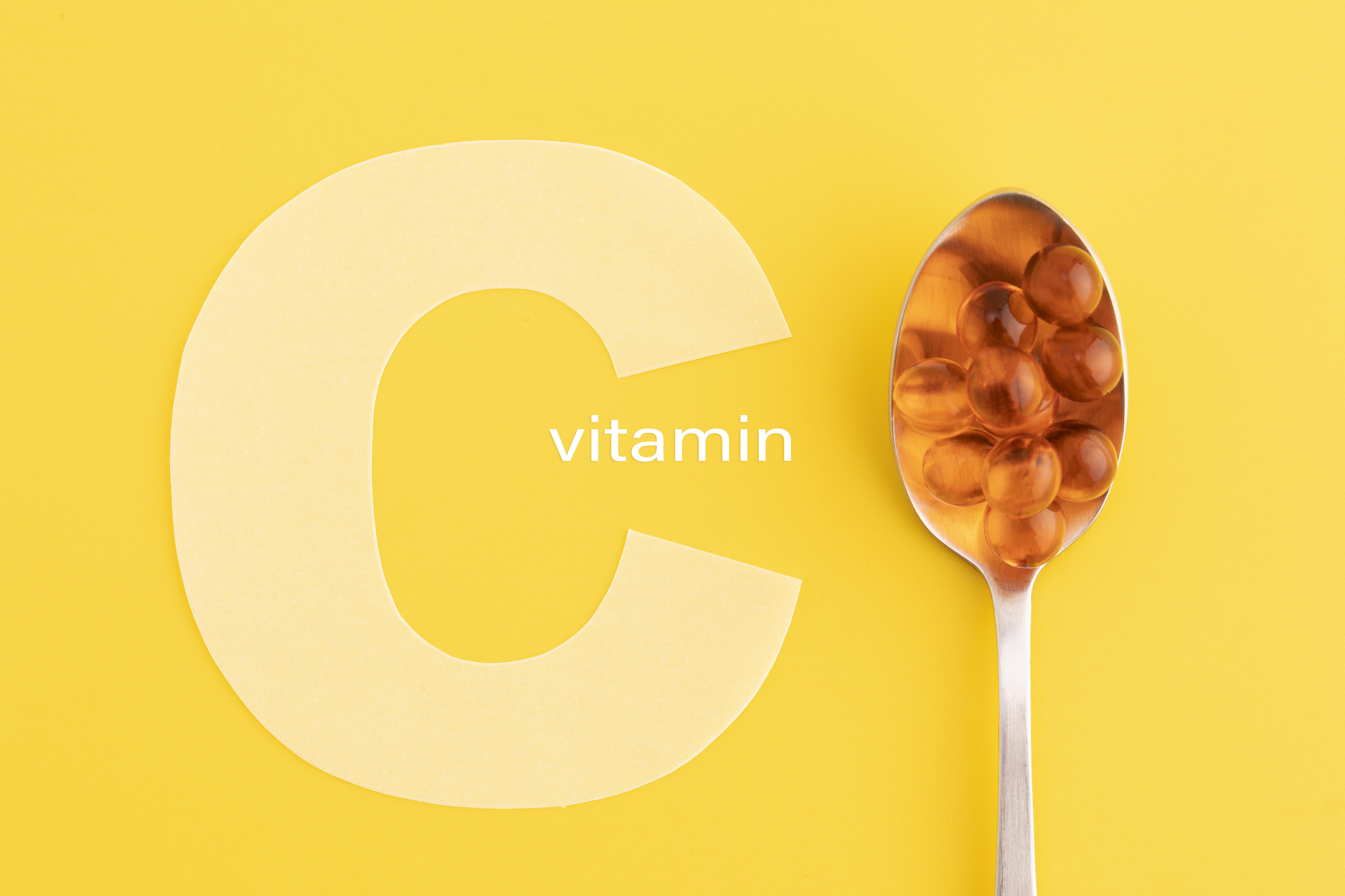 Tu stii beneficiile vitaminei C?  Sucul de aronia conține 10% din necesarul zilnic de vitamina C.