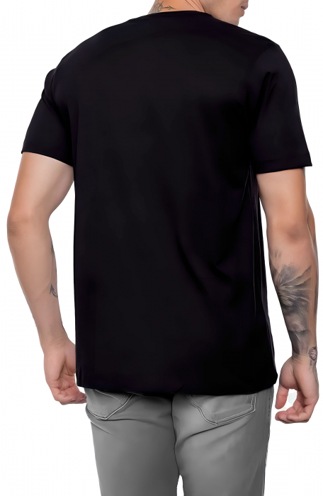 Tricou barbati, Spaima pestilor [2]