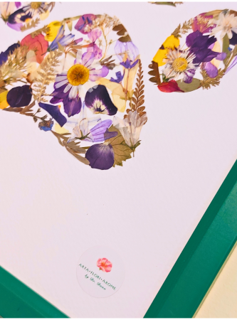 "Happy Paws" N*1 / Tablou cu flori presate [1]