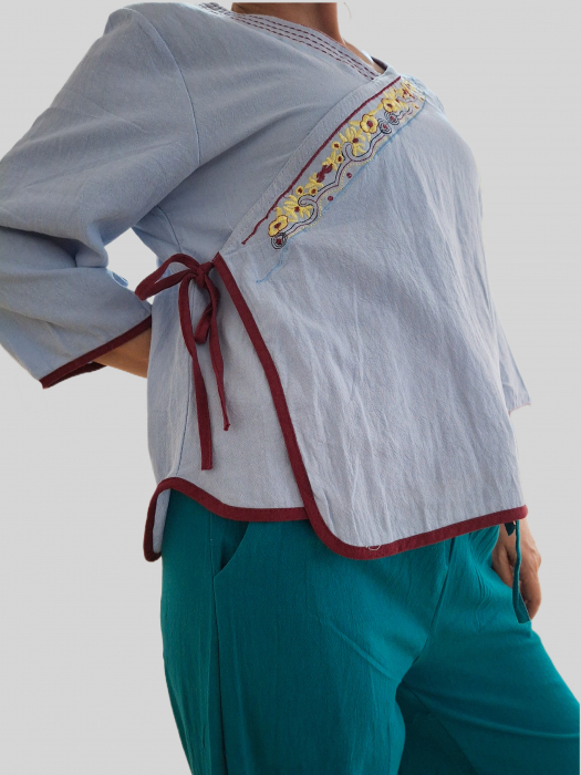 Bluza cu broderie [2]