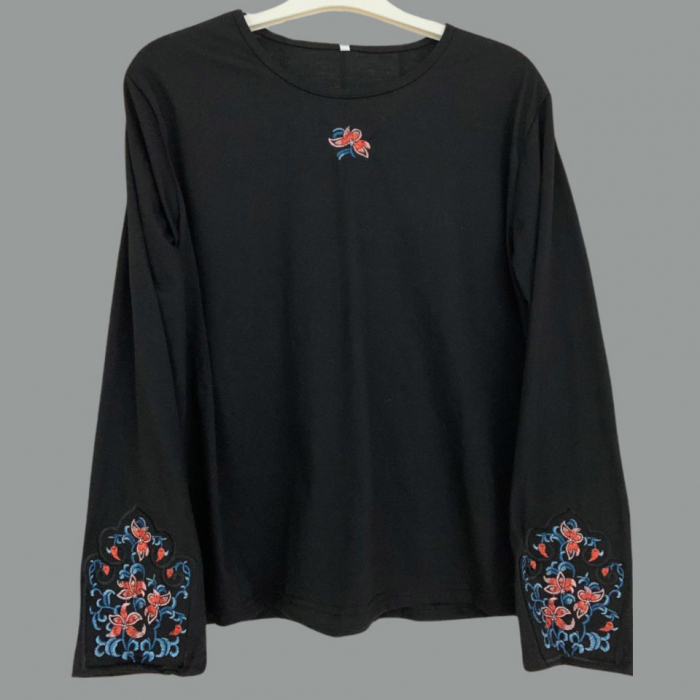 Bluza cu broderie [2]