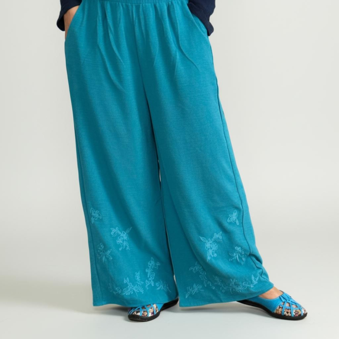 Pantaloni cu broderie [2]