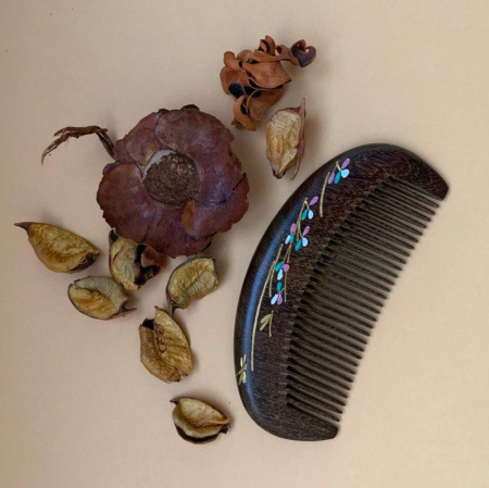 Bijuterii si accesorii - Pieptane din lemn de piersic
