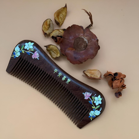 Bijuterii si accesorii - Pieptane din lemn de santal