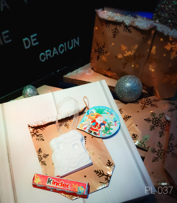 Cadou pentru copii cu ciocolata si figurina din ipsos [3]