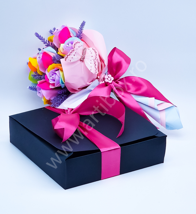 Buchet cu trandafiri din sapun premium rainbow [4]