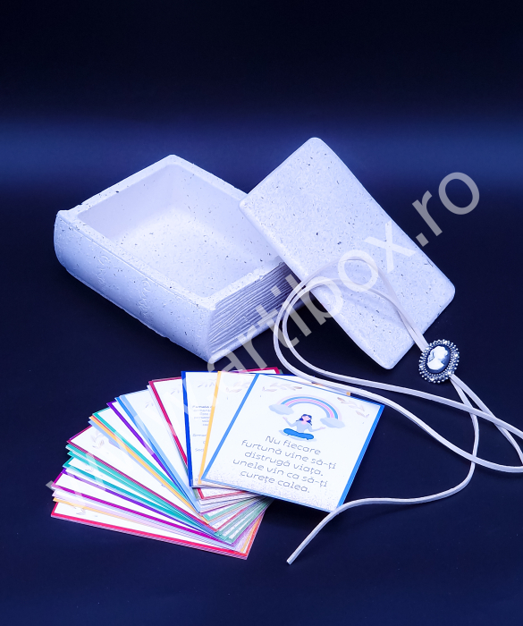 Carduri cu citate motivationale in cutie tip carte din ceramica [4]