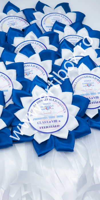 Cocarde personalizate pentru absolvire - Model Floare [4]