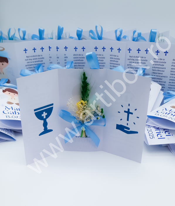 Cruciulite pentru botez cu felicitare si buchetel din flori naturale uscate [6]