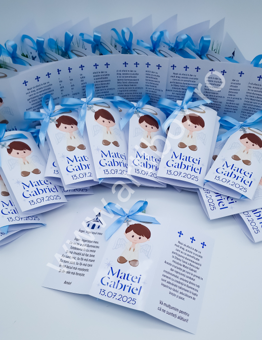 Cruciulite pentru botez cu felicitare si buchetel din flori naturale uscate [5]