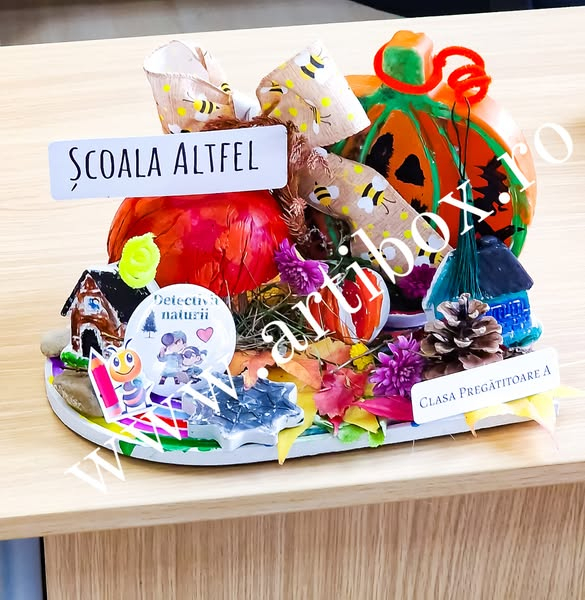 Insigna personalizata Scoala Altfel + fisa de lucru [3]