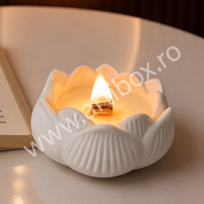 Lumanare parfumata in suport decorativ din ceramica - Model nufar [3]