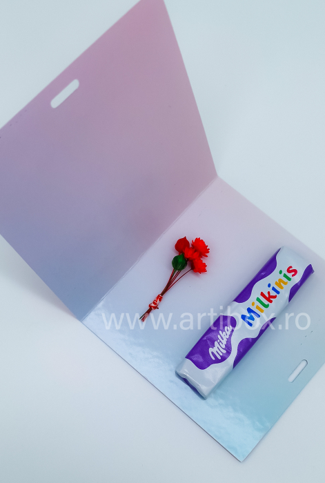 Martisor dulce cu ciocolata si mini buchetel de flori [4]