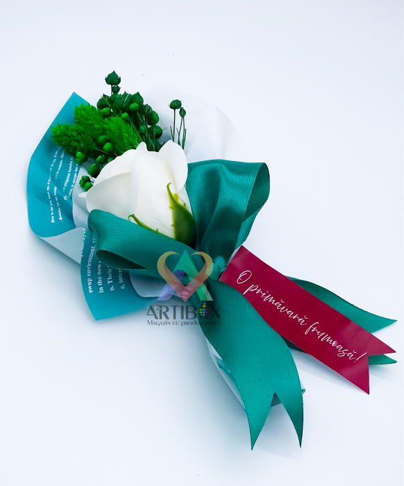 Martisor floral cu trandafir din sapun si plante stabilizate [15]