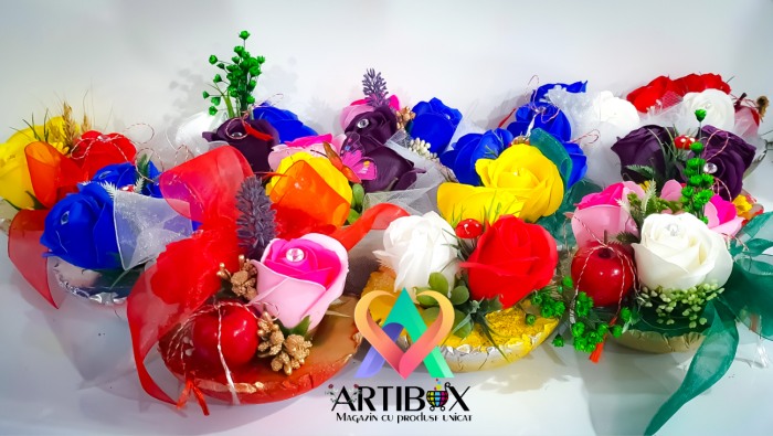 Martisor floral in bol de ipsos glazurat [2]