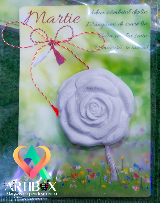 Martisoare creatie - din ipsos + felicitare si snur alb-rosu [9]