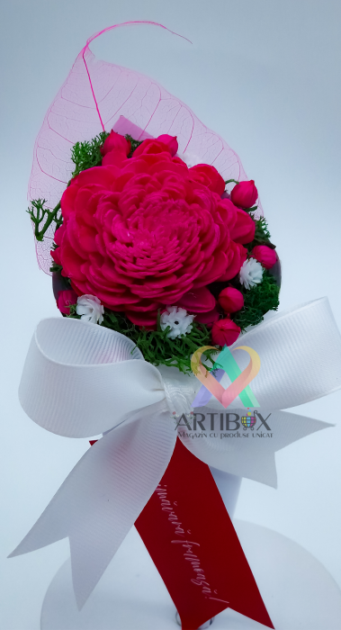 Martisor floral in cutie con - cu licheni stabilizati, floare ming si alte plante ornamentale [4]