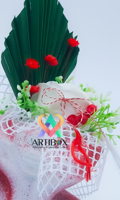 Martisor mini vaza decorativa - 10x12cm - Love [2]