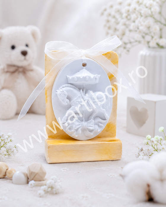 Marturii botez - Carusel pe stativ din lemn, It's a boy! [2]