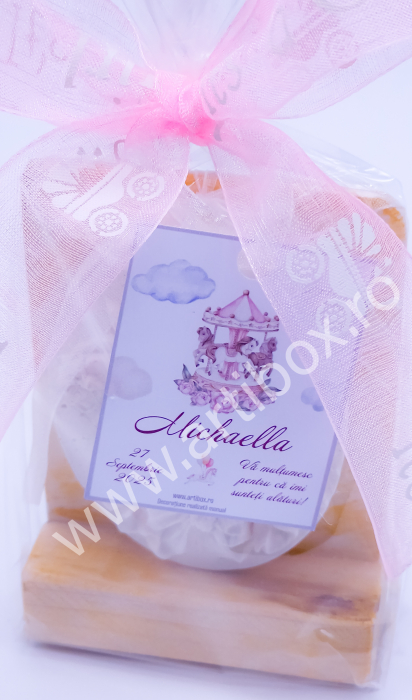 Marturii botez - Carusel pe stativ din lemn, It's a girl! [2]