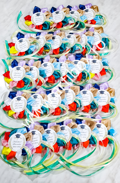 Cocarde personalizate pentru festivitate cresa/gradinita - Model Multicolor [9]