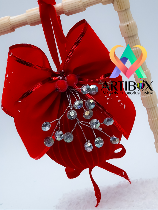 Ornamente de Craciun Handmade - Glob decorativ si suport din lemn - Red [2]