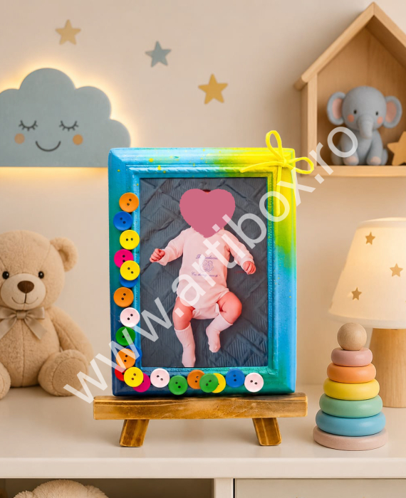 Rama foto din ipsos decorata cu nasturei colorati si snur din piele [1]