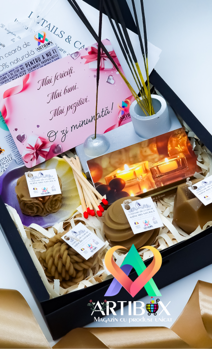 Set lumanari parfumate, tavita scoica si suport pentru betisoare din ipsos glazurat in cutie decorata [2]