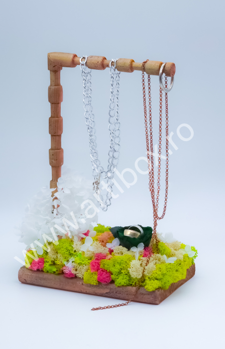 Suport de bijuterii din lemn natur decor licheni naturali stabilizati si hortensii criogenate [2]