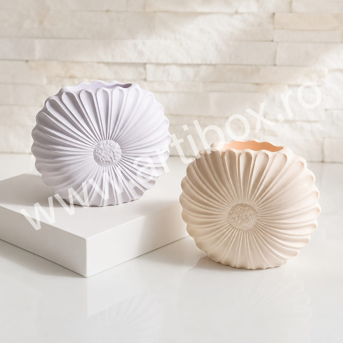 Vaza decorativa din ceramica model floare [2]