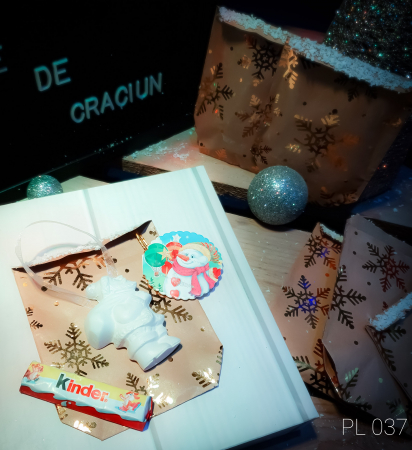 Cadou pentru copii cu ciocolata si figurina din ipsos [4]