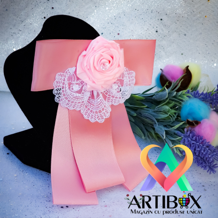 Accesorii dama - Brosa Eleganta stil Jabou, Papion,  Funda pentru camasi si rochite - Pink