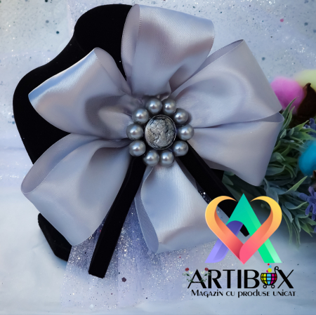 Accesorii dama - Brosa Eleganta stil Jabou, Papion,  Funda pentru camasi si rochite - Grey
