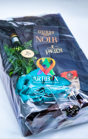 Ambalare produse cu folie, panglica, funda si eticheta personalizata [13]